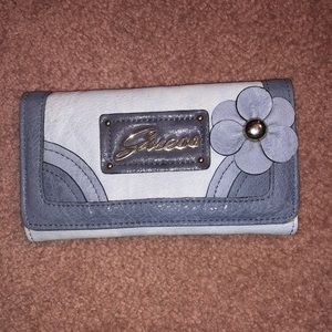 GUESS wallet